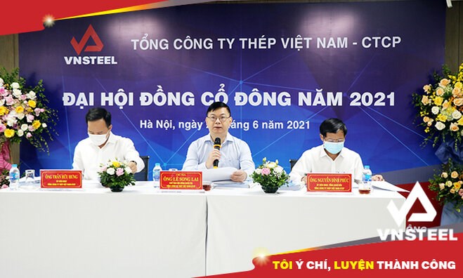 Mr. Le Song Lai - Chairman of the Board of Directors of VNSTEEL, on behalf of the Presidium, answered questions from shareholders sent to the company through the EzGSM system interface at the AGM