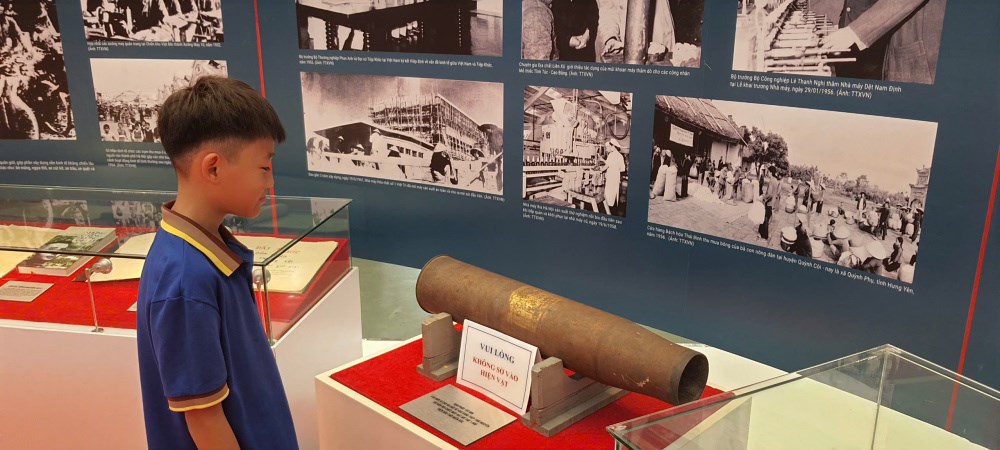 tinh-than-thep-giua-khong-gian-trien-lam-nganh-cong-thuong_68c7acb3d53f5