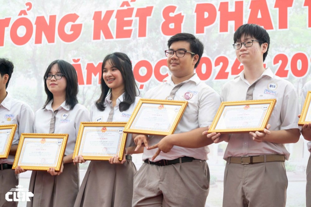 le-van---hoc-sinh-gioi-quoc-gia--niem-tu-hao-cua-the-he-tre_68da2f99c3935