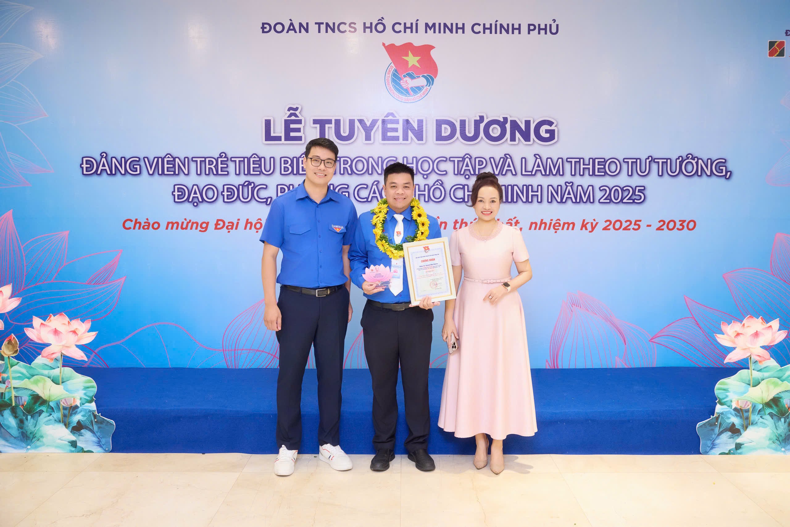 z7098626591389_d873dd4ae80dba6b5563d60f27822c56