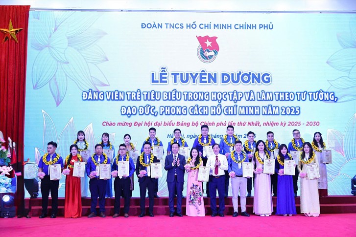 Tuyên dương đảng viên trẻ tiêu biểu trong học tập và làm theo tư tưởng, đạo đức, phong cách Hồ Chí Minh năm 2025
