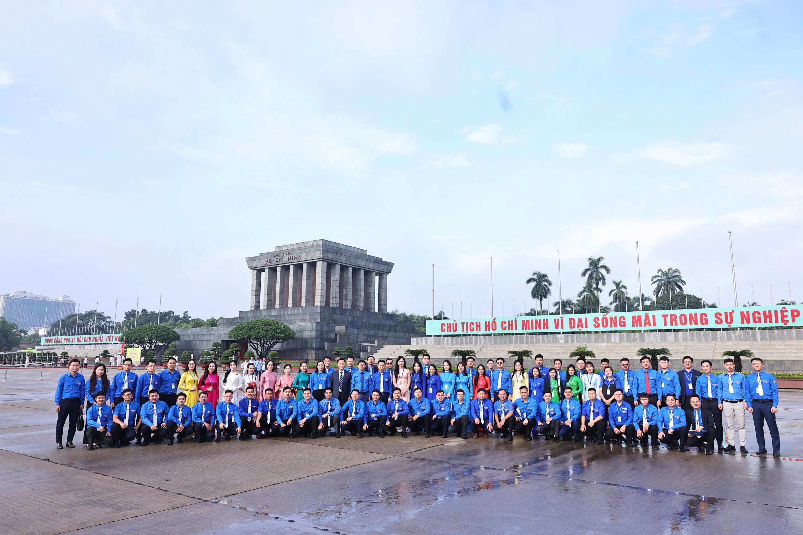 z7098626848116_be9cc65d93868682356967acc1476bb5