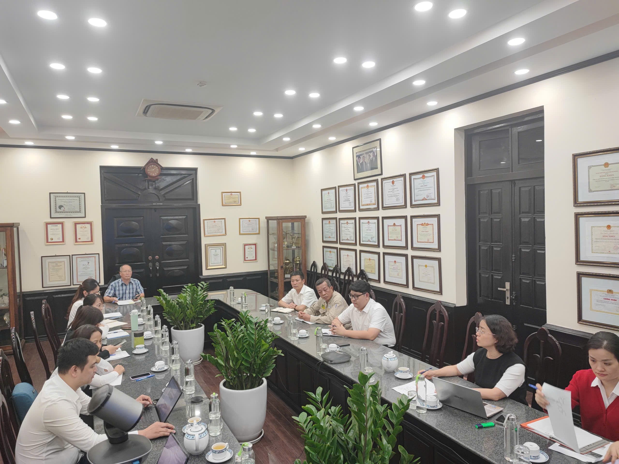 z7356529024859_50167278bc3ff1a54d87e43632b07db3