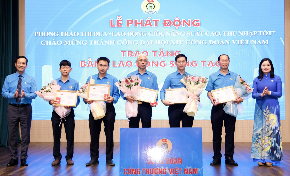 cong-doan-tong-cong-ty-thep-viet-nam--tiep-noi-hanh-trinh-huong-ve-co-so--lay-nguoi-lao-dong-lam-trung-tam_6a537cc35b667