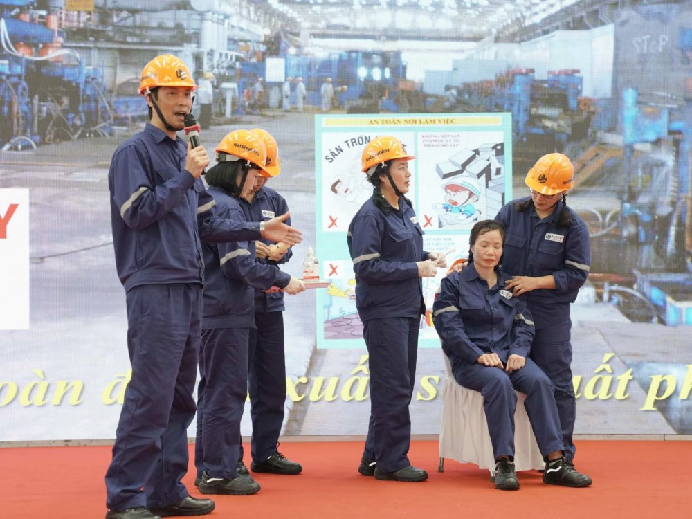 tong-cong-ty-thep-viet-nam-ctcp-to-chuc-lop-tap-huan-cong-tac-atvsld-phia-nam-nam-2026_6a5998e66123c_1